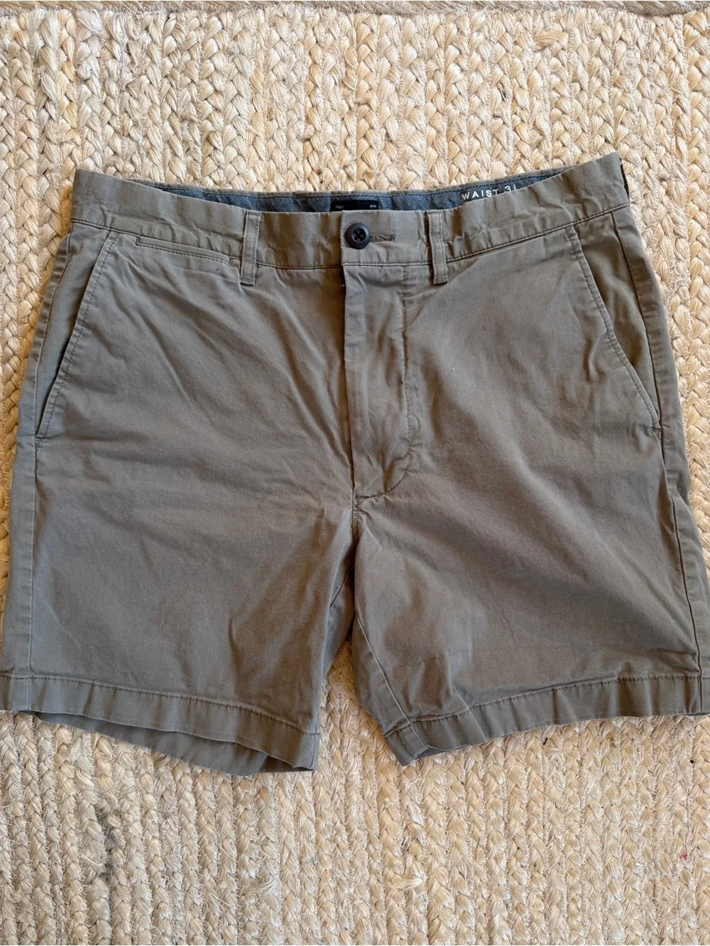 J. Crew Flat-Front Men's Shorts 7”